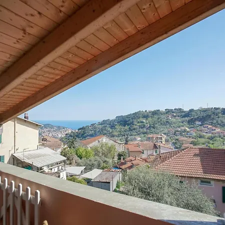 Lovely Home In Imperia With Wifi Дом отдыха *